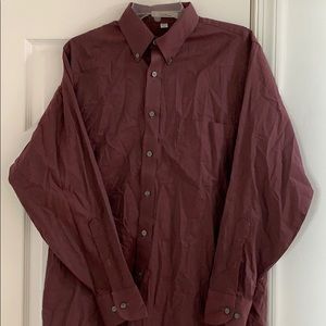 Men’s Geoffrey Beene Dress Shirt.
